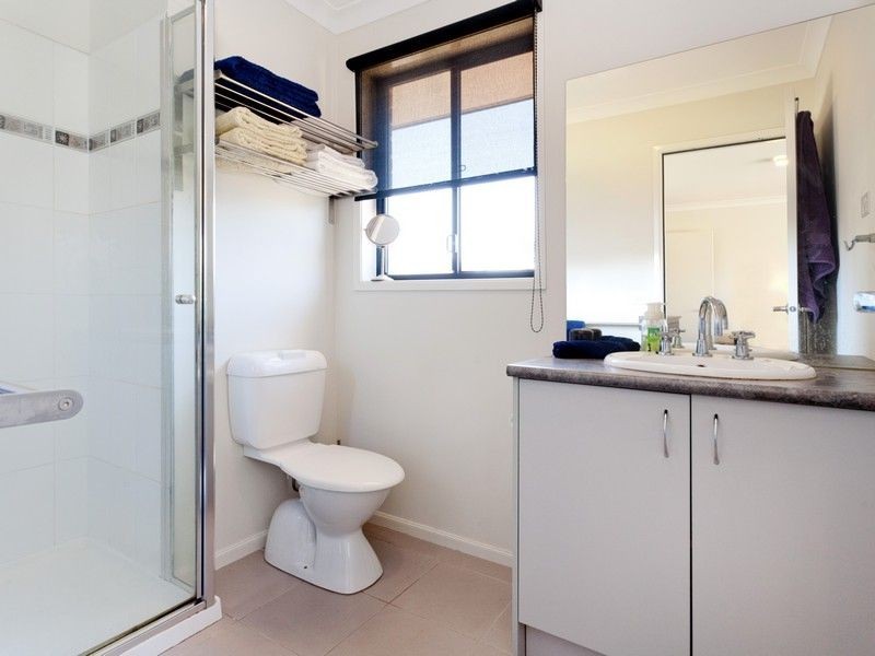 58 Westmoreland Avenue, Cranbourne North VIC 3977