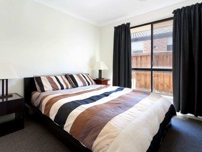 58 Westmoreland Avenue, Cranbourne North VIC 3977