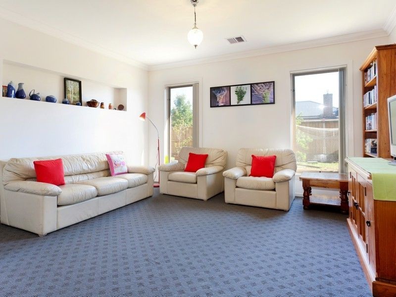 9 Duke Street, Berwick VIC 3806