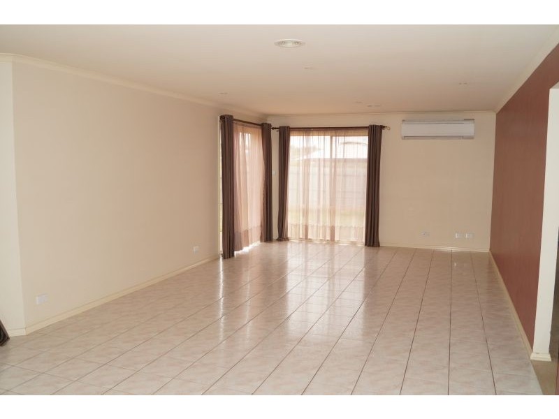 55 Bella Crescent, Hallam VIC 3803