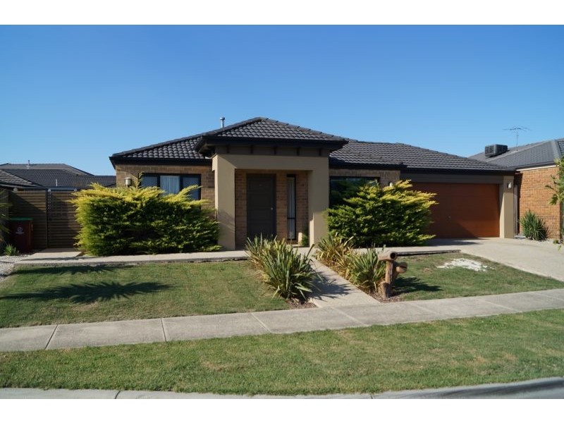 96 Moondarra Drive, Berwick VIC 3806