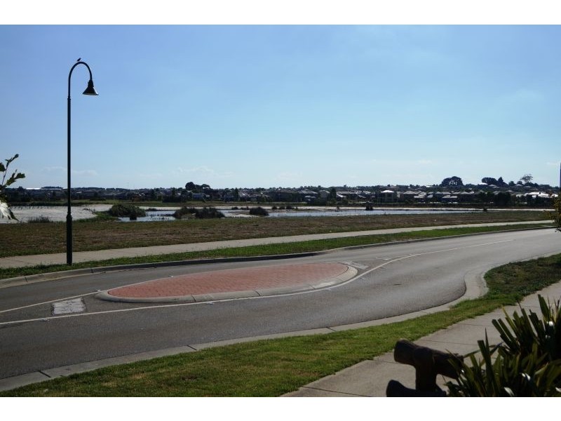 96 Moondarra Drive, Berwick VIC 3806