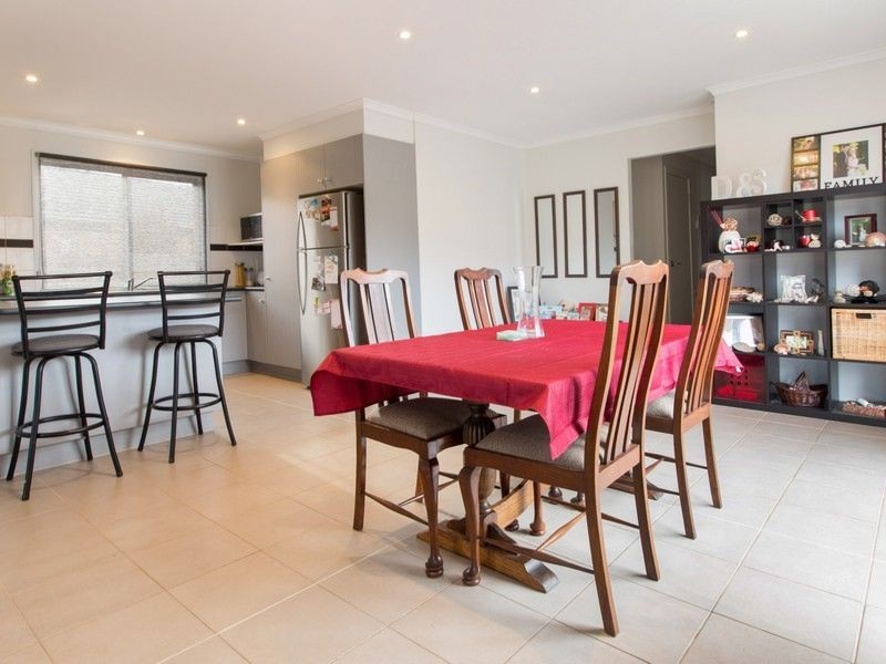 6 Cindy Court, Berwick VIC 3806