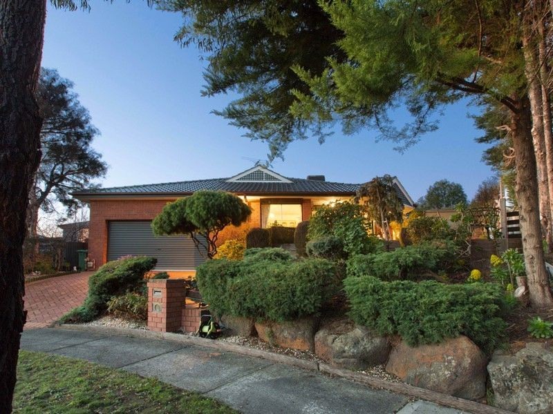 9 Duckworth Close, Berwick VIC 3806