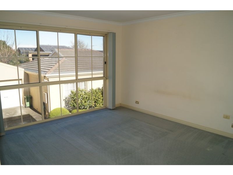 4/1 Miller Street, Berwick VIC 3806