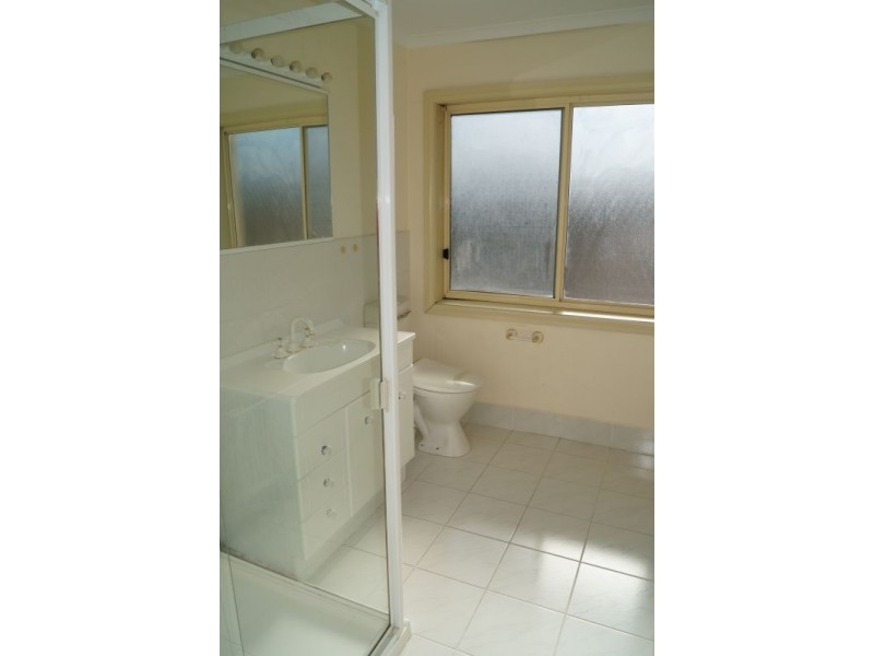 4/1 Miller Street, Berwick VIC 3806