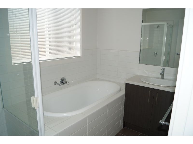 1 Tamar Street, Pakenham VIC 3810