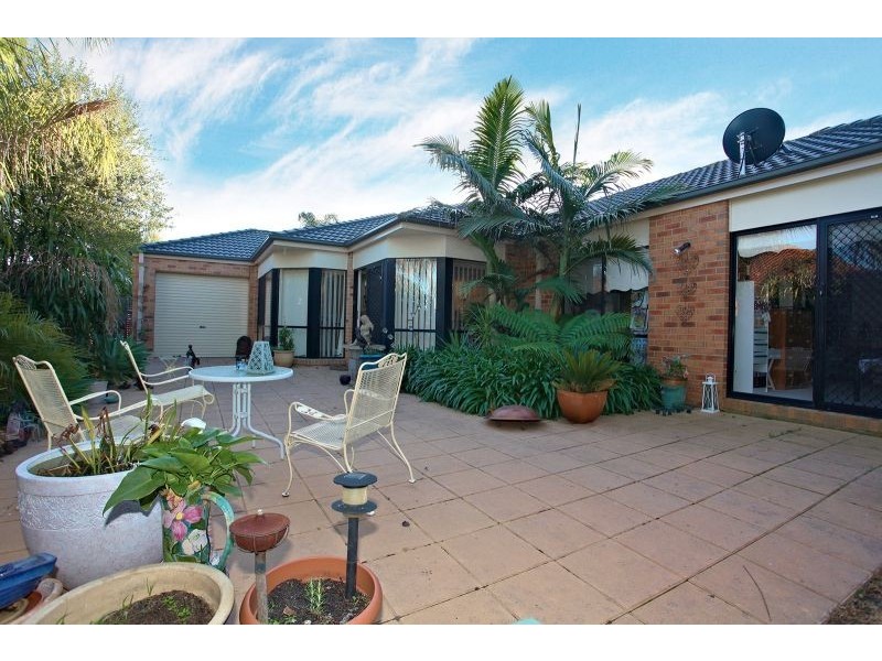 18 Beauford Avenue, Narre Warren South VIC 3805