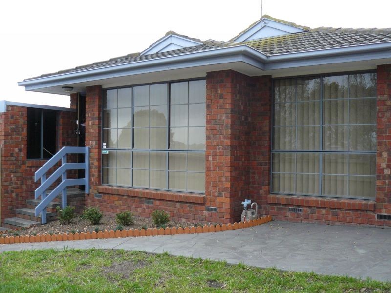 1/17 Maryn Close, Berwick VIC 3806