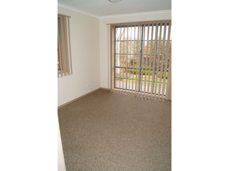 1/17 Maryn Close, Berwick VIC 3806