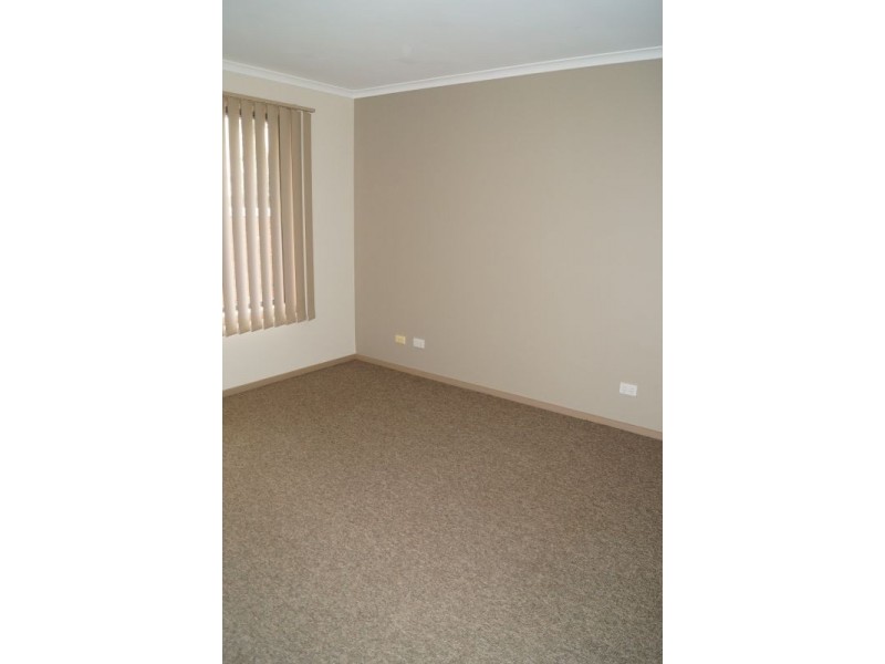 1/17 Maryn Close, Berwick VIC 3806