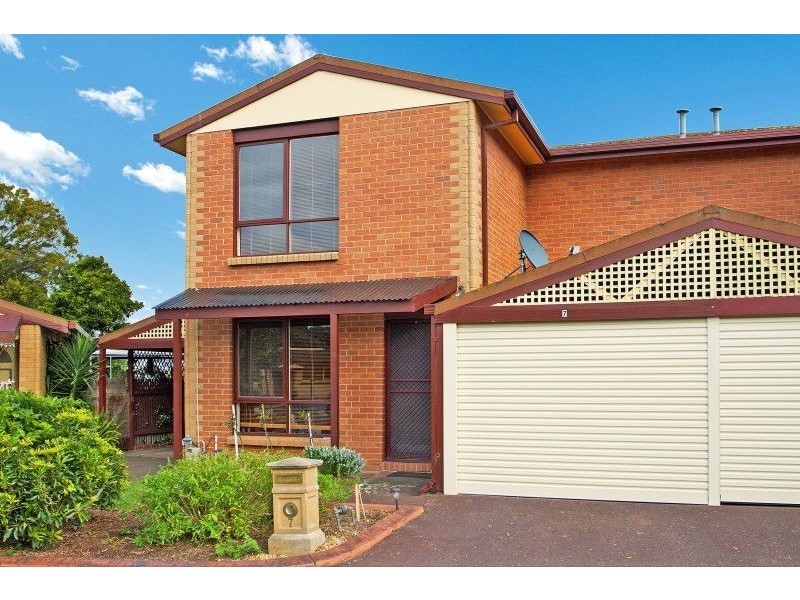 7 Warren Close, Narre Warren VIC 3805