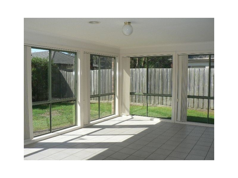 33 Blake Street, Berwick VIC 3806