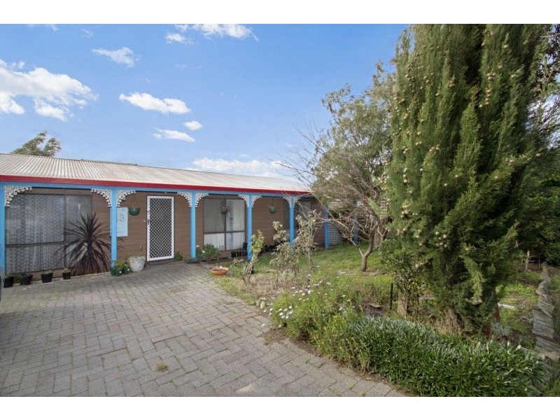 43 Willow Drive, Hampton Park VIC 3976