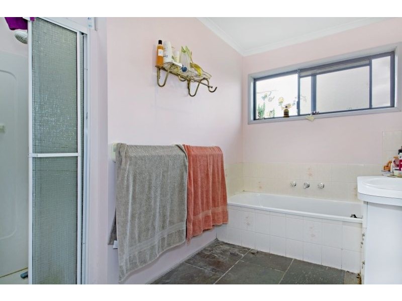 43 Willow Drive, Hampton Park VIC 3976