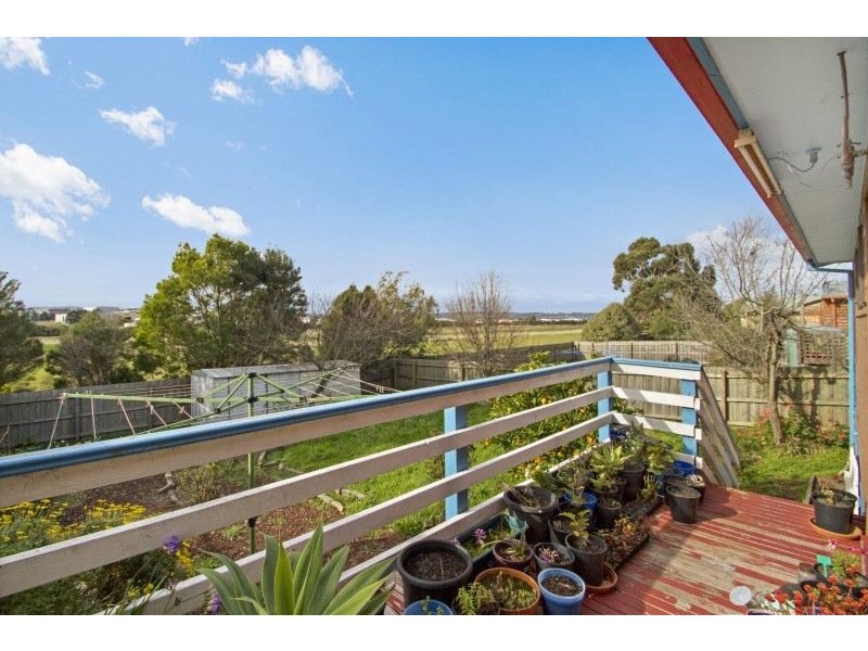 43 Willow Drive, Hampton Park VIC 3976