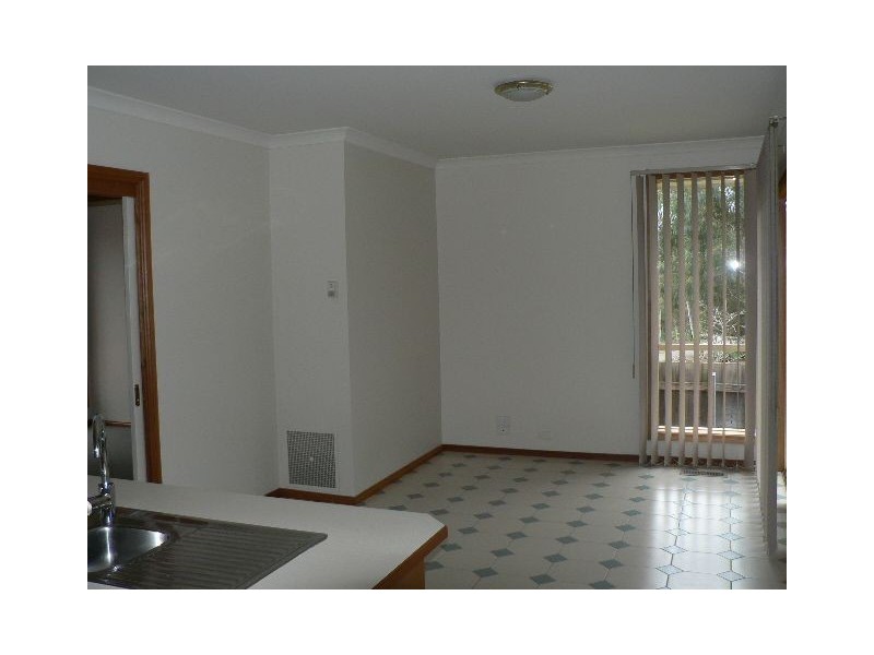 1/12 Brisbane Street, Berwick VIC 3806