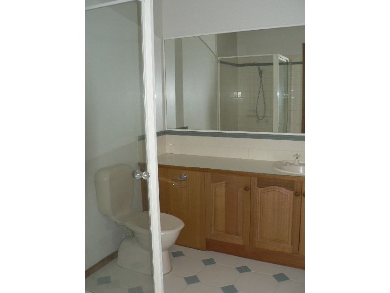 1/12 Brisbane Street, Berwick VIC 3806