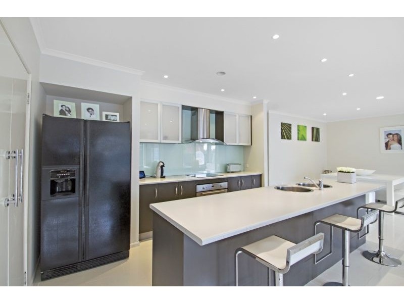 32 Rodlarni Crescent, Berwick VIC 3806