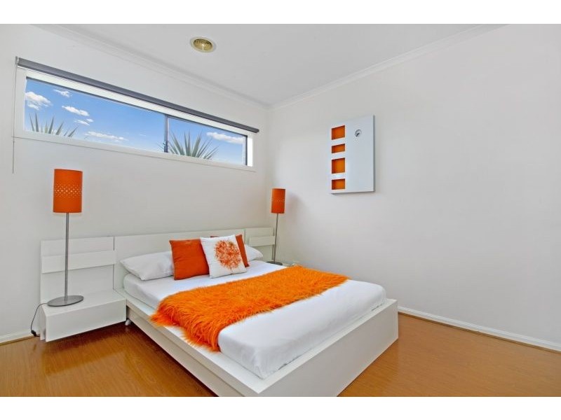 32 Rodlarni Crescent, Berwick VIC 3806