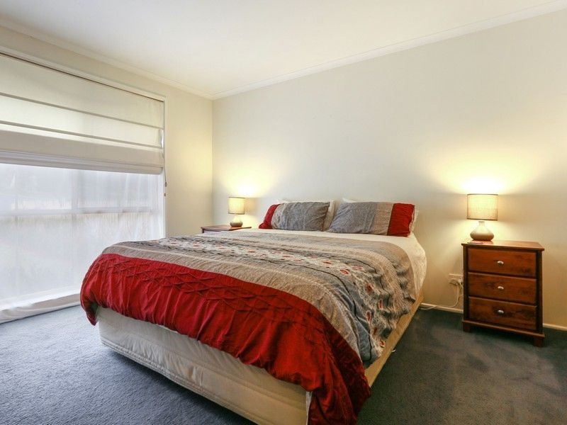 10 Maryn Close, Berwick VIC 3806