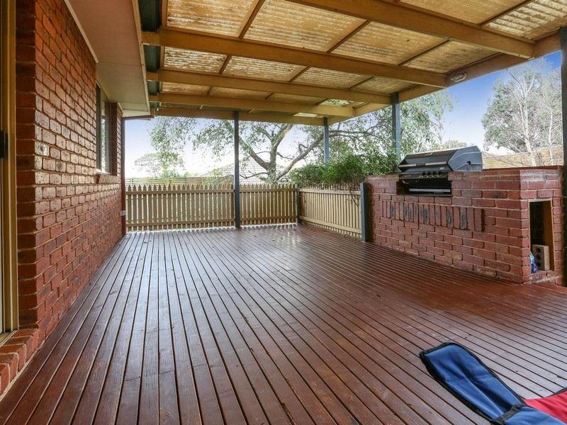 10 Maryn Close, Berwick VIC 3806
