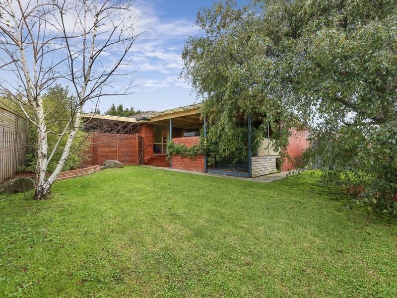 10 Maryn Close, Berwick VIC 3806