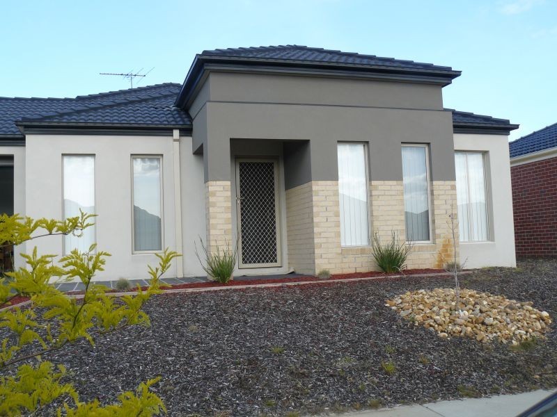26 Saul Avenue, Berwick VIC 3806