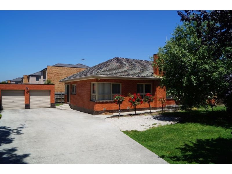 107 Golf Links Road, Berwick VIC 3806