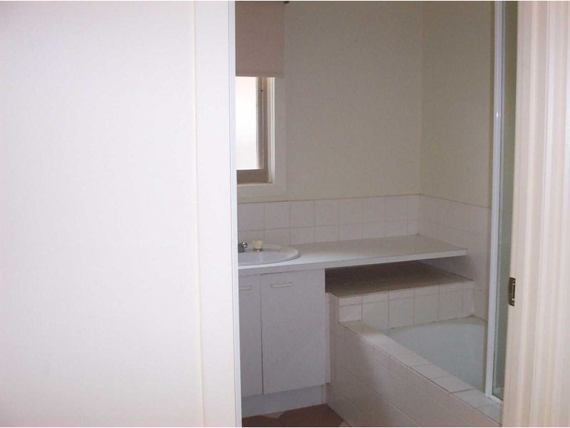 29 Warren Close, Narre Warren VIC 3805