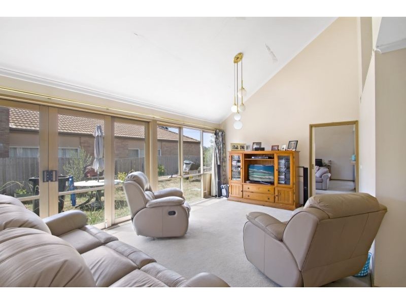 6 Raphael Street, Hallam VIC 3803