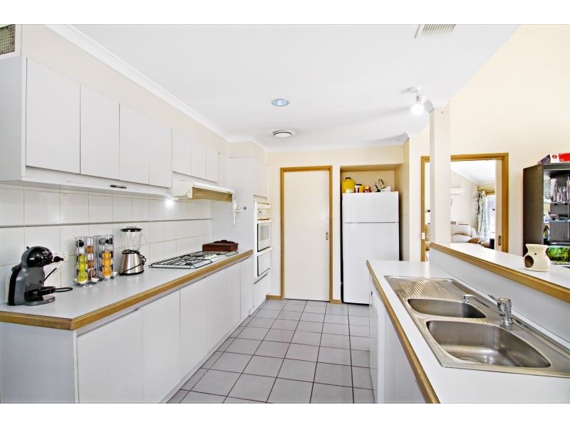 6 Raphael Street, Hallam VIC 3803