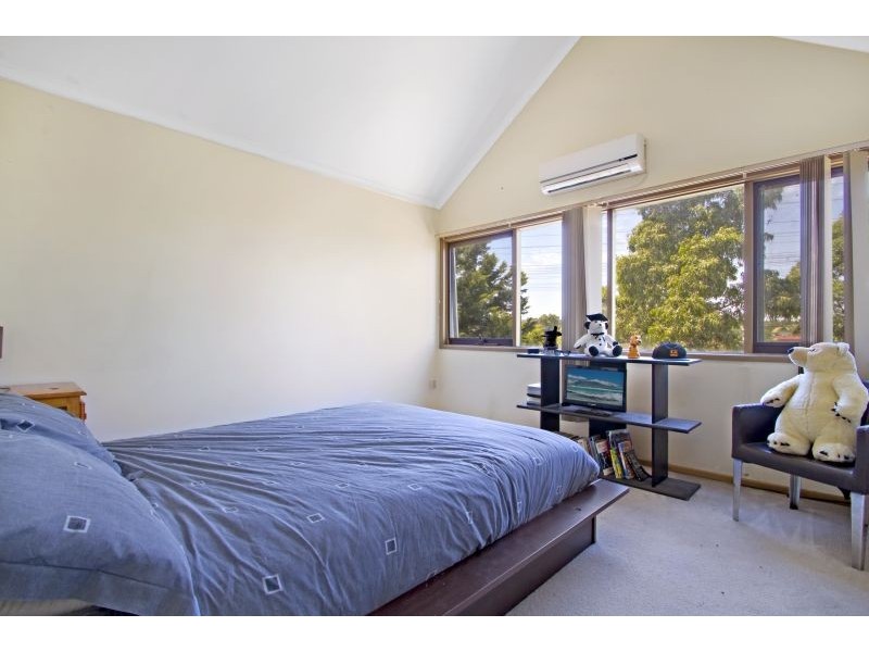 6 Raphael Street, Hallam VIC 3803