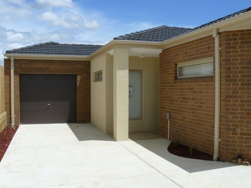 3/34 Sing Cres, Berwick VIC 3806