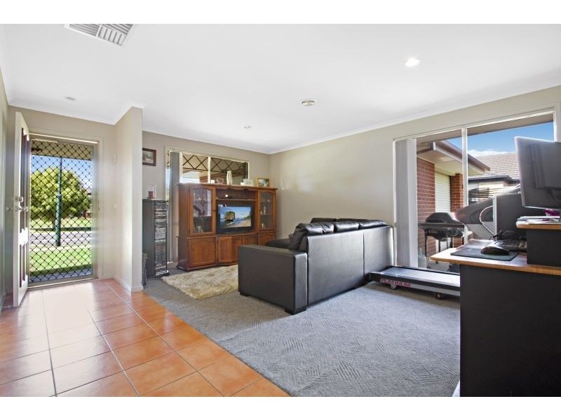 137 Bellevue Drive, Berwick VIC 3806