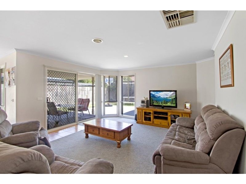 137 Bellevue Drive, Berwick VIC 3806