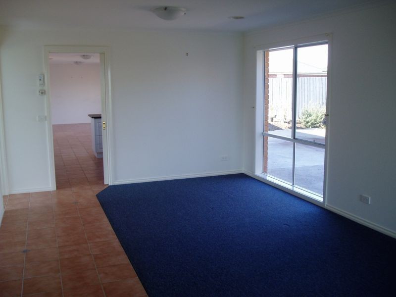 11 Alberta Way, Berwick VIC 3806