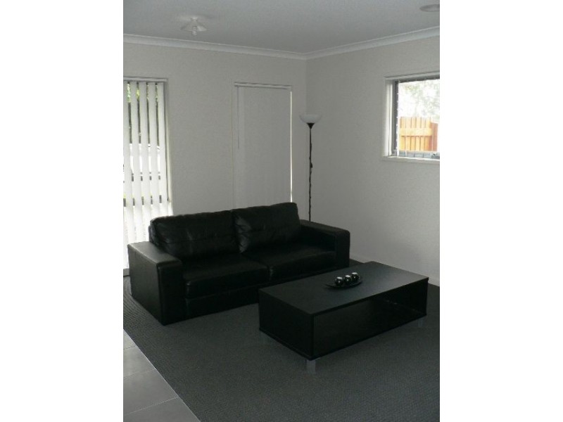 182 Princes Hwy, Pakenham VIC 3810