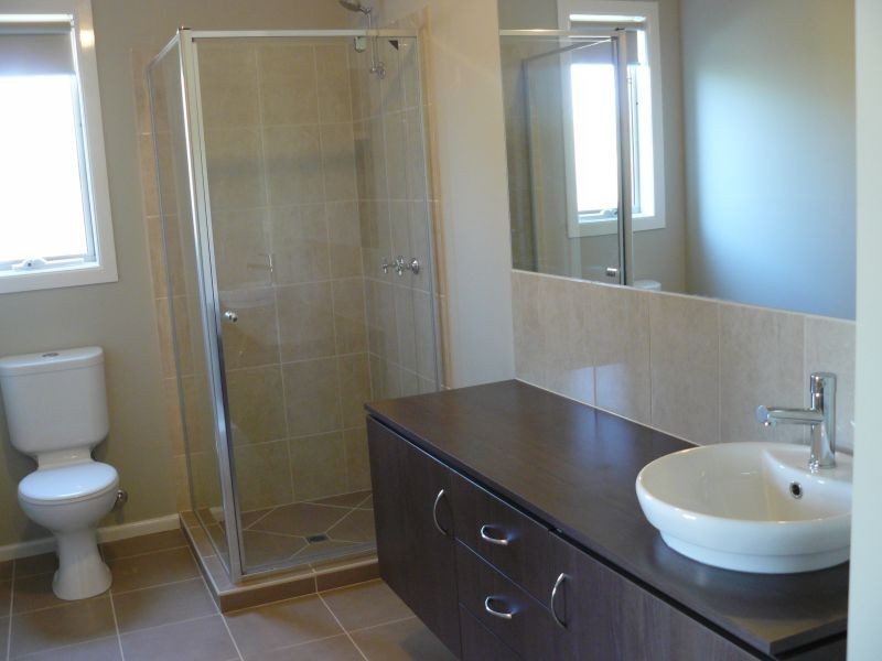 4 Alberta Way, Berwick VIC 3806