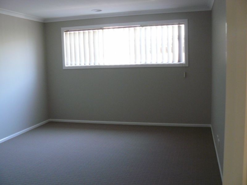 4 Alberta Way, Berwick VIC 3806