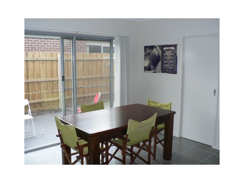 182 Princes Hwy, Pakenham VIC 3810