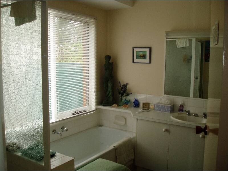 28 Coolabah Grove, Berwick VIC 3806