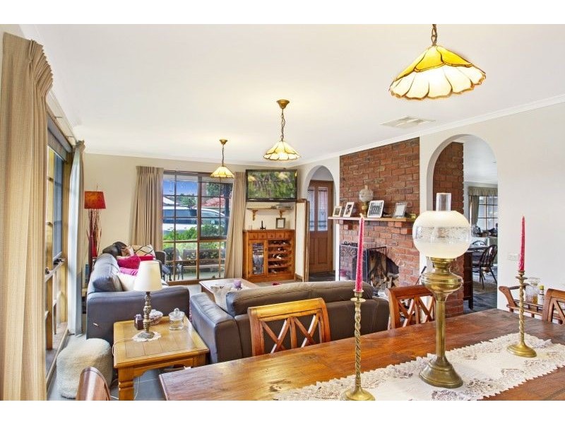 21 Sarah Place, Hampton Park VIC 3976