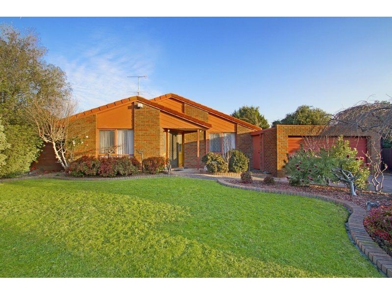 21 Kendall Drive, Narre Warren VIC 3805