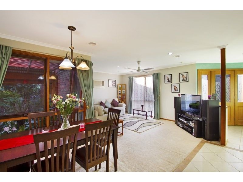 21 Kendall Drive, Narre Warren VIC 3805