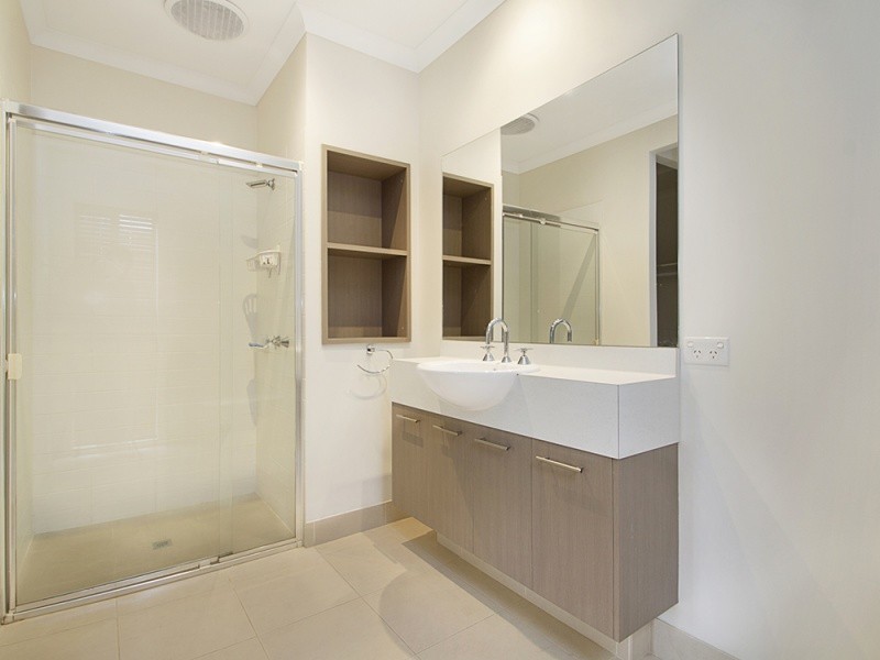 12 Monarch Road, Berwick VIC 3806