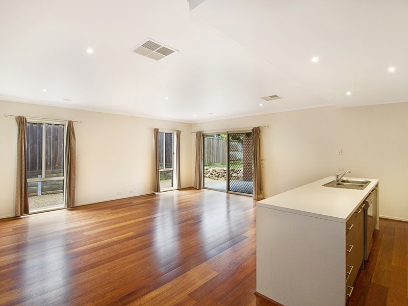 12 Monarch Road, Berwick VIC 3806