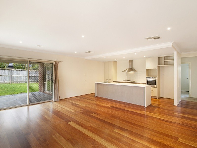 12 Monarch Road, Berwick VIC 3806