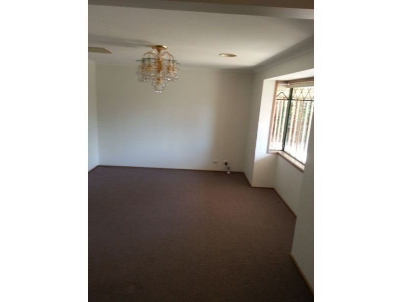 23 Leonard Ave, Berwick VIC 3806