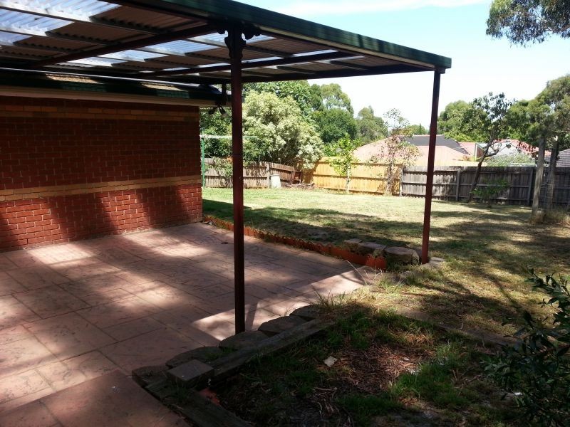 23 Leonard Ave, Berwick VIC 3806